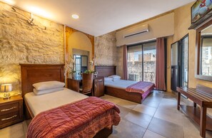 Superior Triple Room, Balcony, City View | In-room safe, desk, iron/ironing board, free WiFi - New Imperial Hotel (Jerusalem)