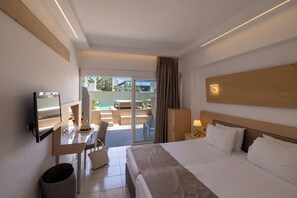 Literie de qualité, articles de minibar gratuits, coffre-fort