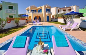Vila superior, piscina particular | Serviço de champanhe