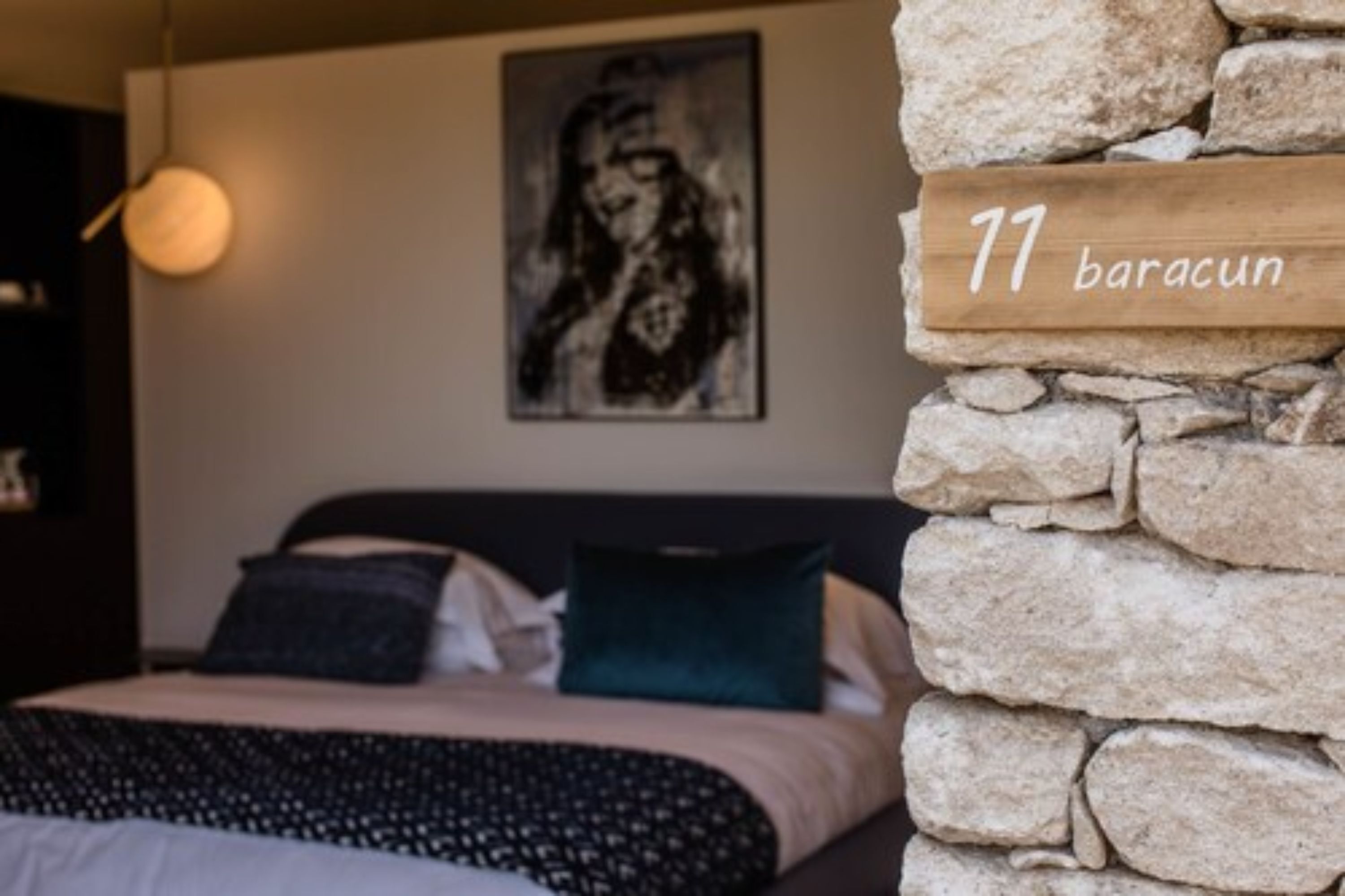 Suite, Hot Tub