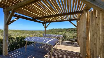 Espace de soins pour les couples, sauna, bain Ă remous, hammam