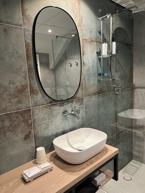 Hair dryer, towels, soap, shampoo