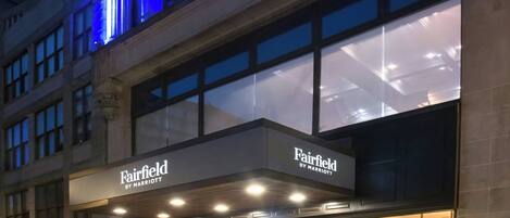 المنشأة من الخارج