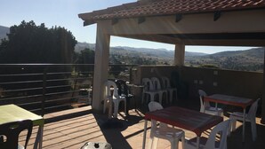 Terrace/patio - Valley View Lodge (Kwaluseni)