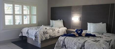 客房, 2 张双人床, 无烟房 | 办公桌、免费 WiFi、床单