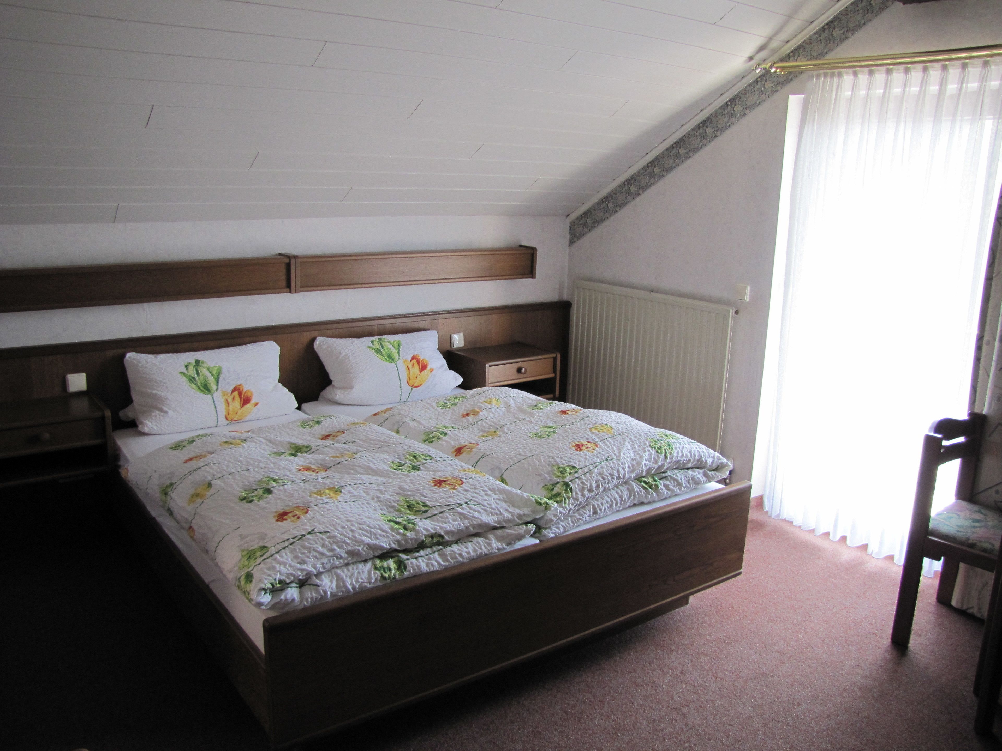 classic double room, annex building (1 kilometer away from the main house) | hypo-allergenic bedding, desk, free cots/infant beds, free wifi