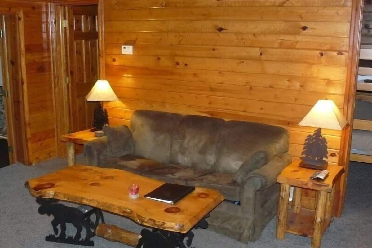Maison, 3 chambres, vue lac | Coin séjour | Table de tennis de table