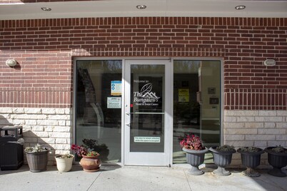 Texas Bungalows Hotel & Hotel Que at Lakeline Austin Cedar Park