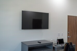 Literie de qualité, lit avec matelas Tempur-Pedic, ameublement unique