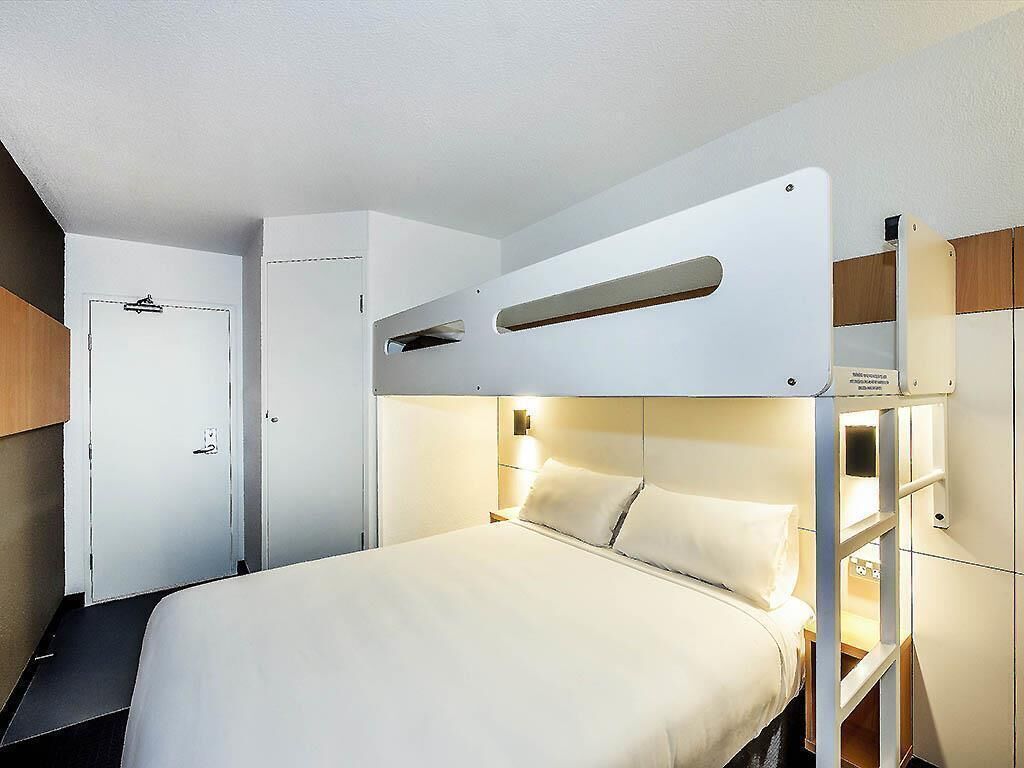 Room, Multiple Beds | Free WiFi, bed sheets