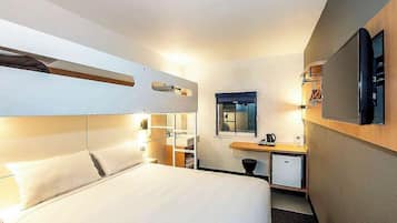 Room, Multiple Beds | Free WiFi, bed sheets