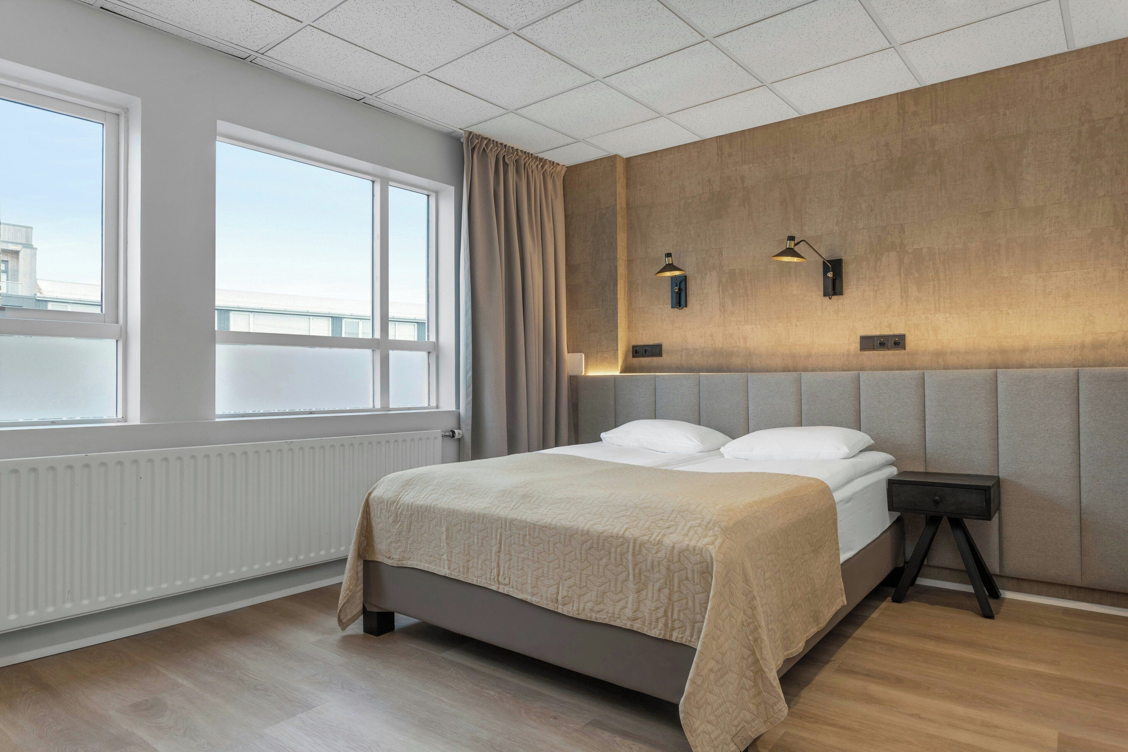 Desk, free WiFi, bed sheets