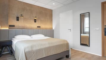 Habitación doble superior | Escritorio, wifi gratis, ropa de cama