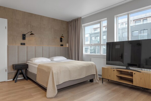 Deluxe Quadruple Room, Private Bathroom