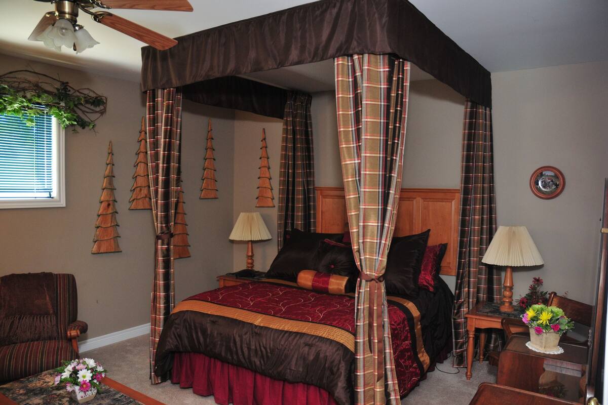 The Ferndale Room