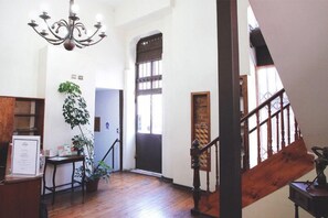 Lobby - Hotel Reina Victoria (Valparaiso)