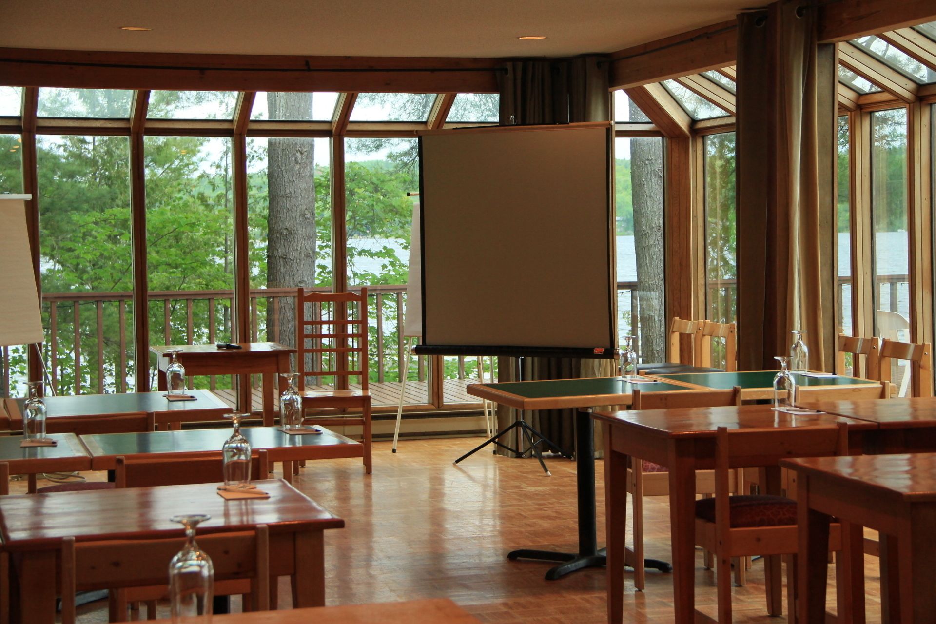 Meeting facility