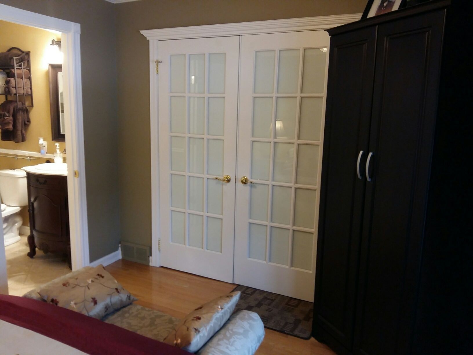 Sparkey's Room, Standard 1 Full Bed, Ensuite | Premium bedding, iron/ironing board, free WiFi, bed sheets