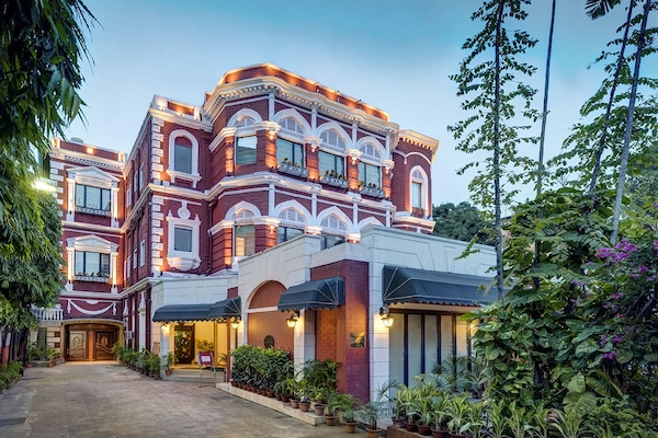 Front of property - evening/night