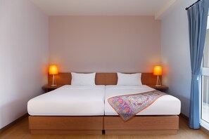 Minibar, blackout curtains, free WiFi, bed sheets