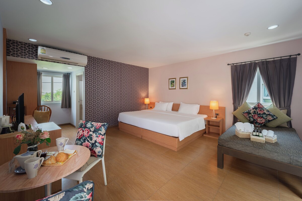 Executive Room, Garden View | ผ้าม่านกันแสง, Wi-Fi ฟรี, ผ้าปูที่นอน