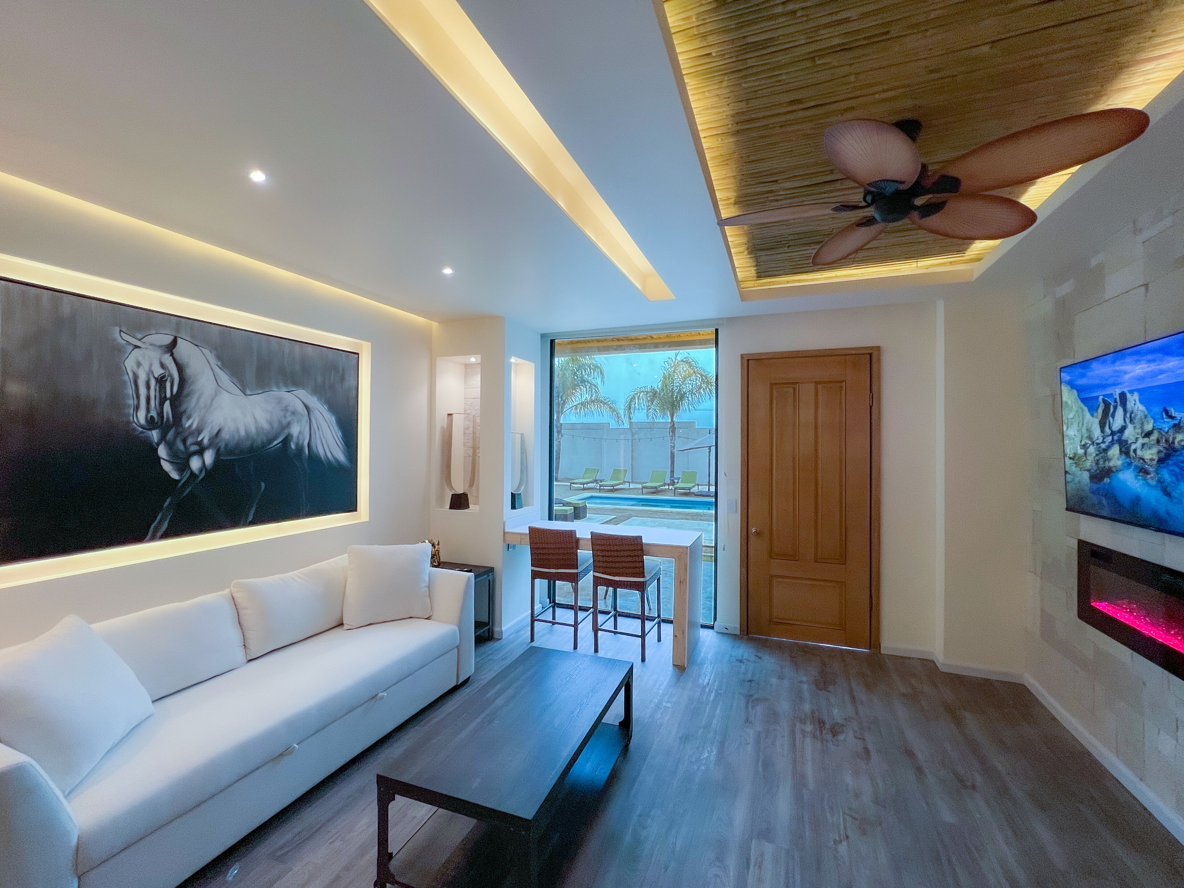 Master Grand Deluxe | Cofres nos quartos, ferros/tábuas de passar roupa, Wi-Fi de cortesia