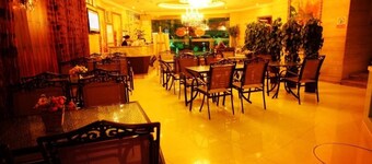 Yijia Hotel Temple of Marquis