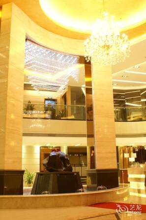 Lobby - Yijing Hotel (Wuzhou)