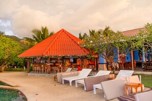 Sundeck - Coral Resort (Ko Chang)