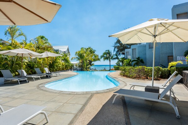 Outdoor pool, sun loungers