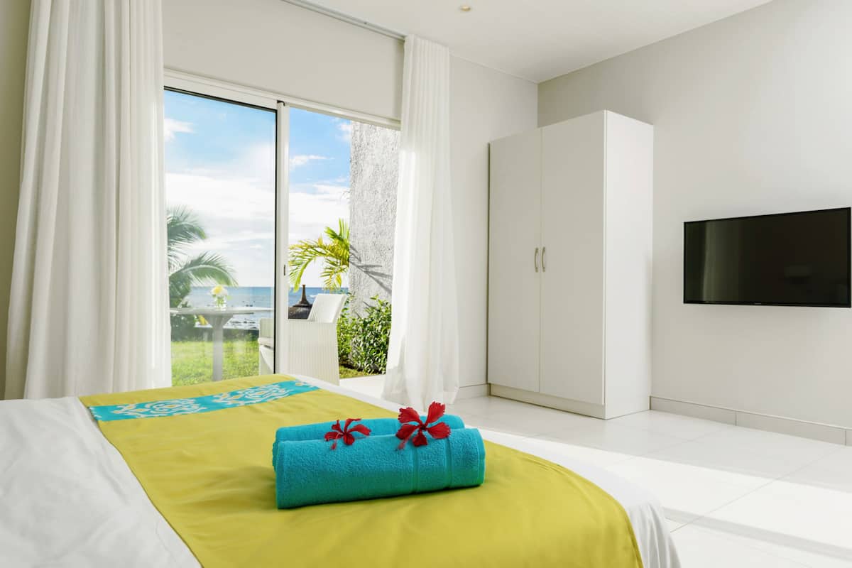 Studio, sát bãi biển | Két bảo mật tại phòng, bàn, màn/rèm cản sáng, phòng cách âm 