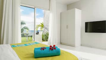 Studio, ved strandkanten | Safe på rommet, individuelt dekorert, individuelt innredet og skrivebord