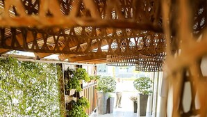 Garden - Mikes Kanarium Hotel (Larnaca)