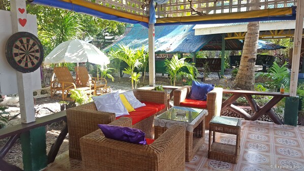 Lobby sitting area - 67th Heaven Holiday Resort (Puerto Princesa)