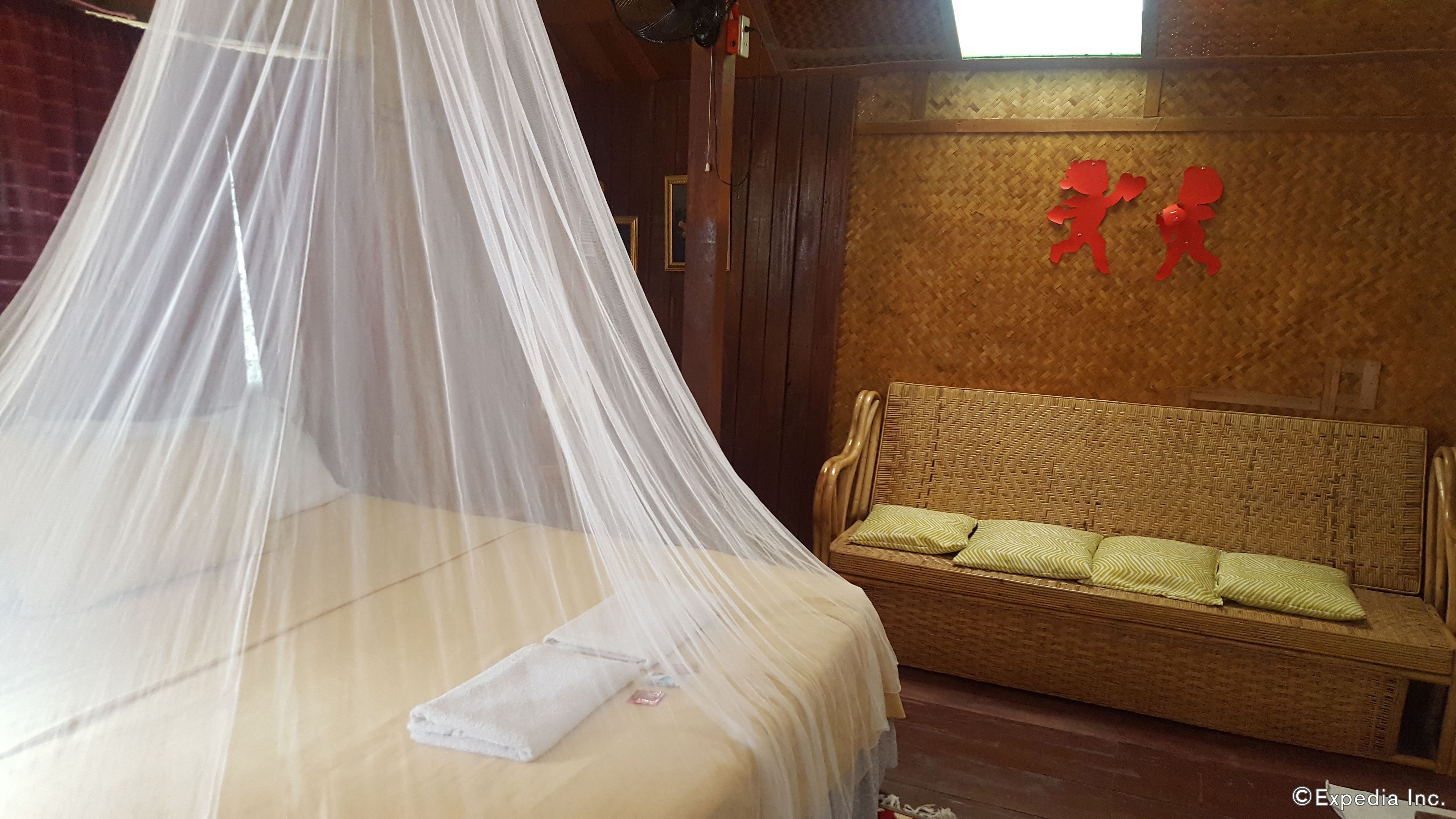 VIP Cottage | Caja fuerte, tabla de planchar con plancha, ropa de cama