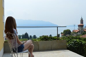 Double Room, Lake View | Terrace/patio