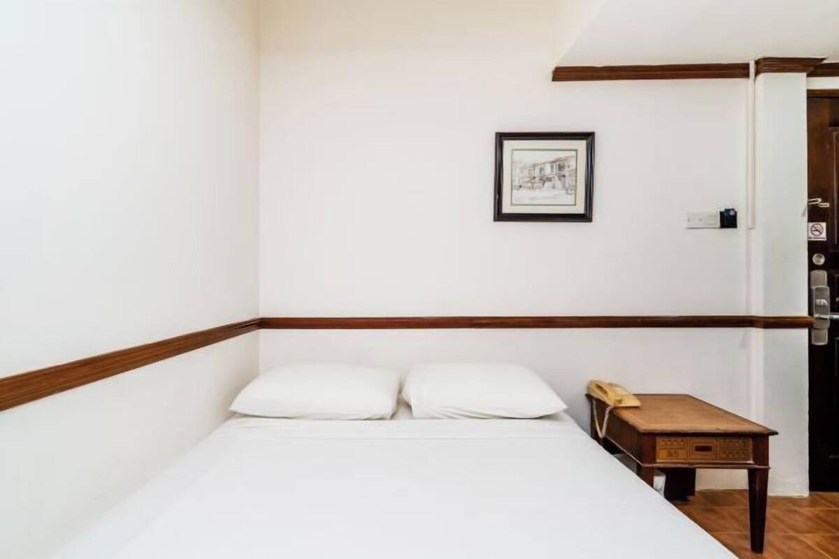 Iron/ironing board, rollaway beds, free WiFi, bed sheets