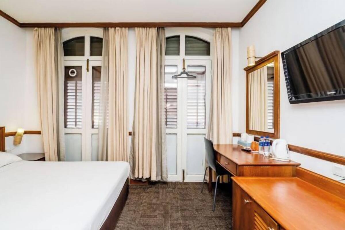 Iron/ironing board, rollaway beds, free WiFi, bed sheets