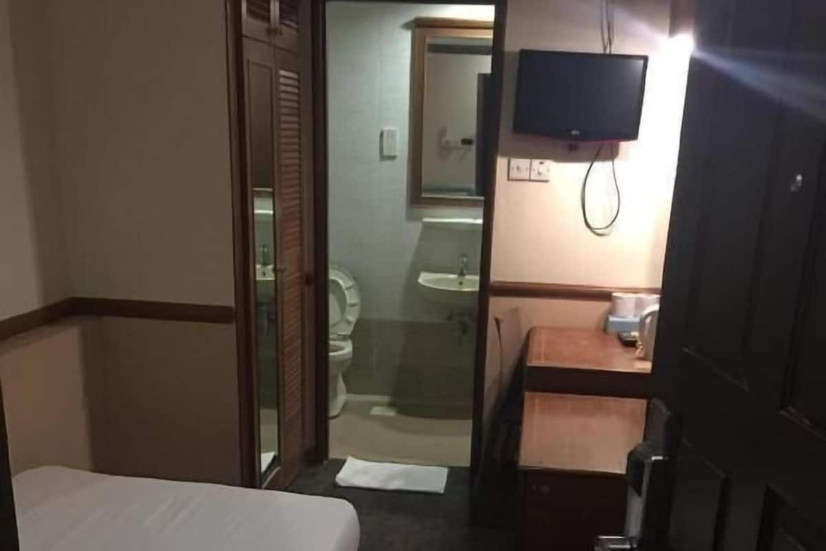 Iron/ironing board, rollaway beds, free WiFi, bed sheets