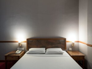 Tabla de planchar con plancha y camas plegables/adicionales 