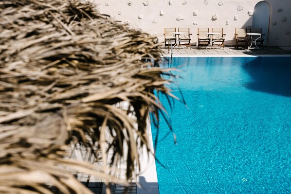 Seasonal outdoor pool, pool umbrellas, sun loungers