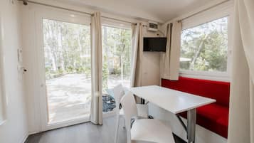 Mobile Home (Wood) | Living area | Table tennis