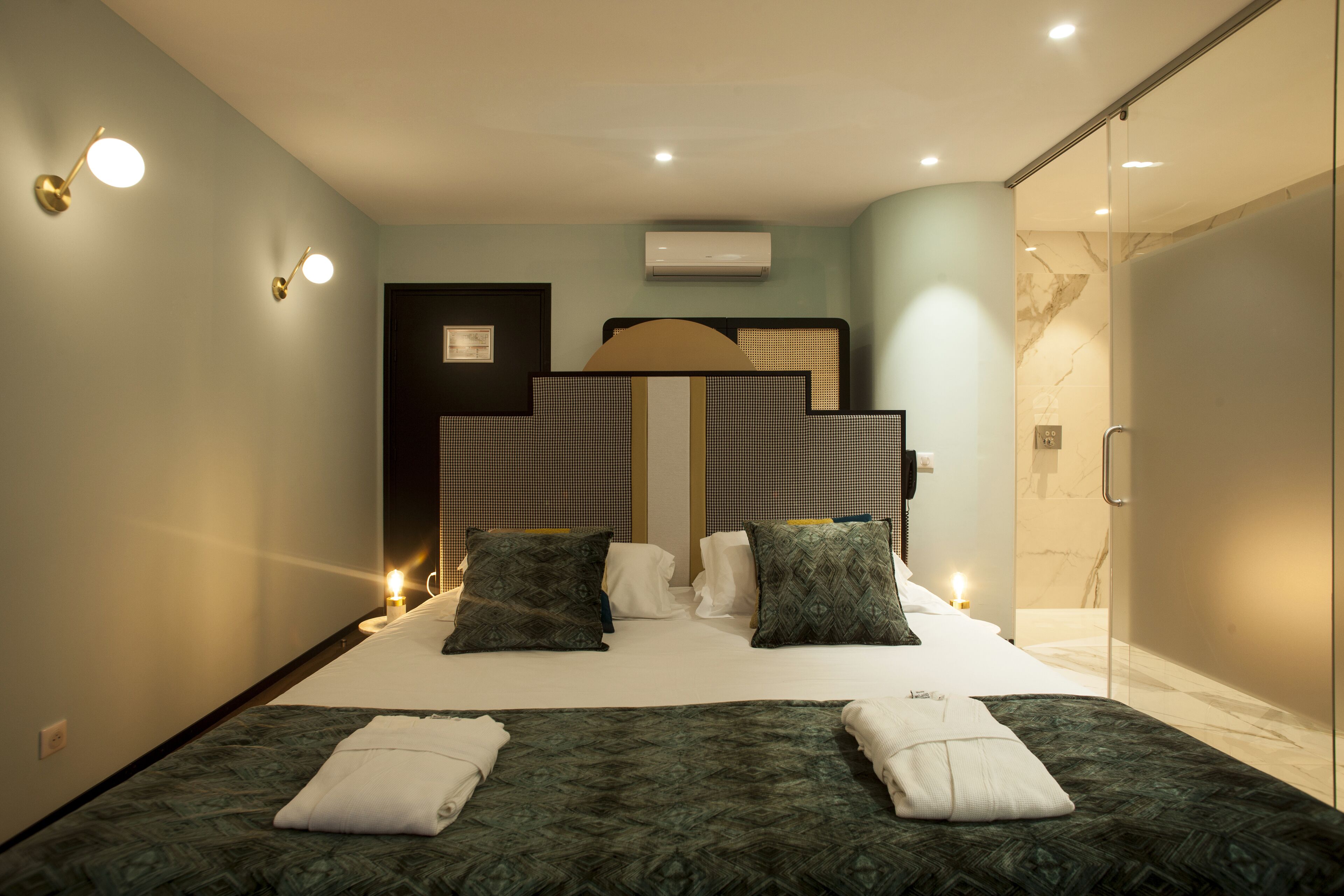 pmr room privilege | 1 bedroom, minibar, in-room safe, desk