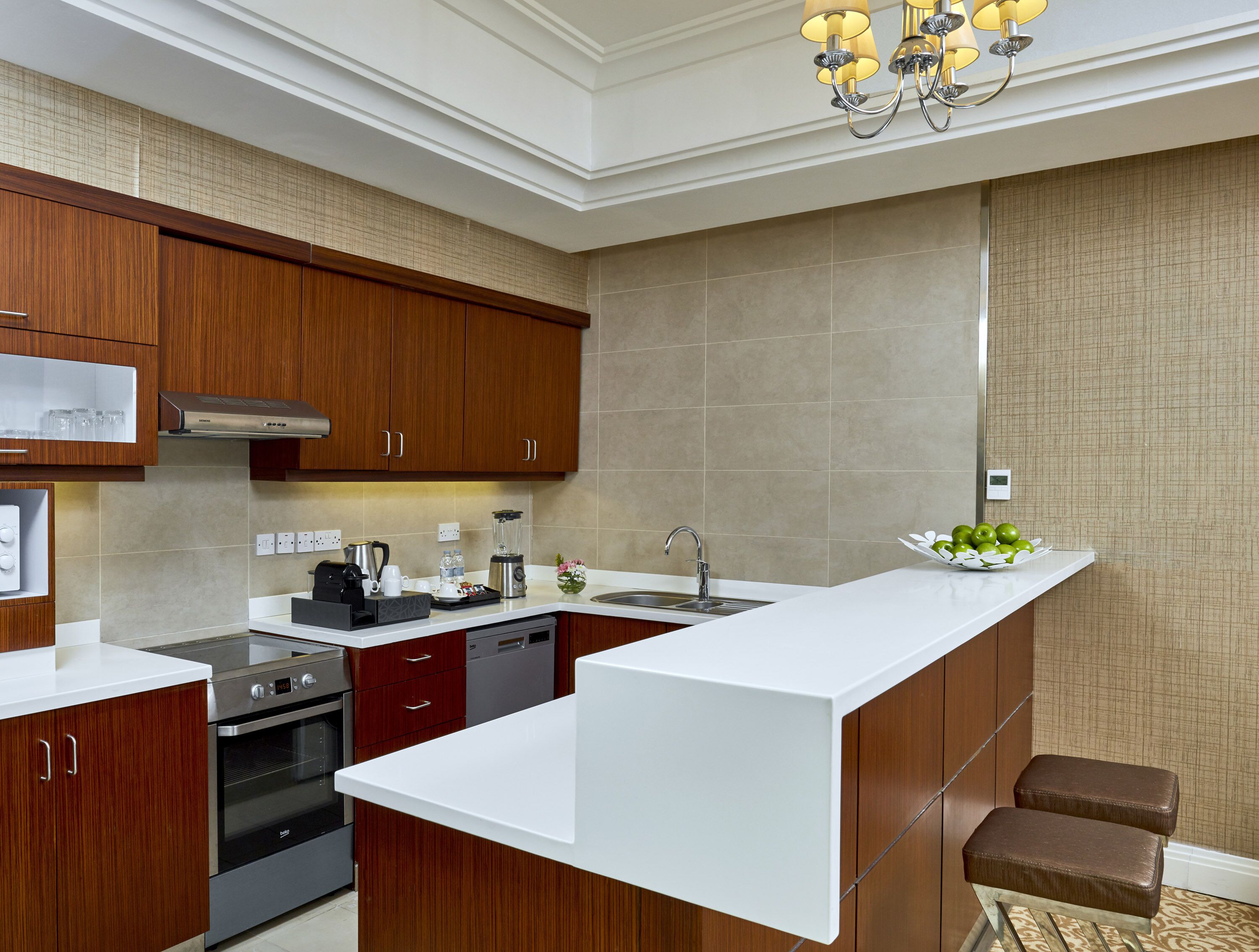 suite, 2 bedrooms, sea view | private kitchen | coffee/tea maker