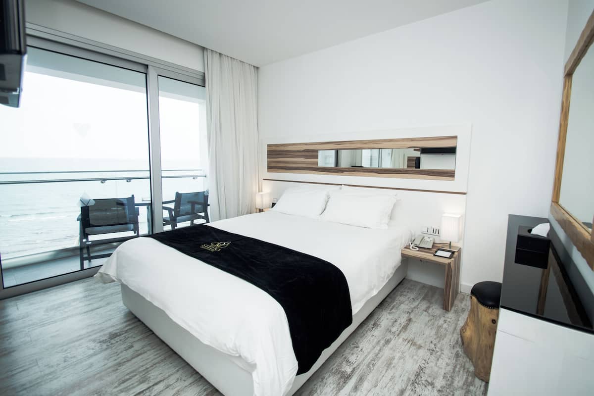 Literie de qualité supérieure, minibar, coffres-forts dans les chambres