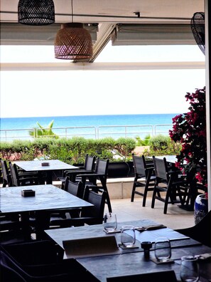 Exterior - The Ciao Stelio Deluxe Hotel - Adults Only (Larnaca)