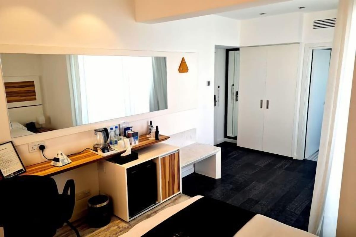 Premium bedding, minibar, in-room safe, desk