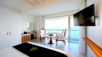 Quarto casal luxo, sacada, vista para o mar | Roupas de cama premium, frigobar, cofres nos quartos