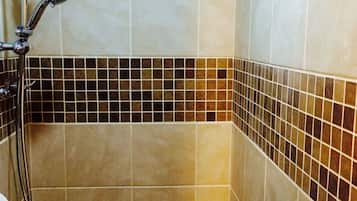 Suite ejecutiva | Ducha del cuarto de baño