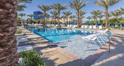 Club Wyndham Desert Blue